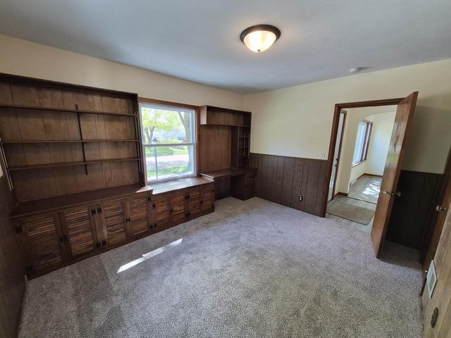 915 N Fremont Street, Janesville, WI 53545