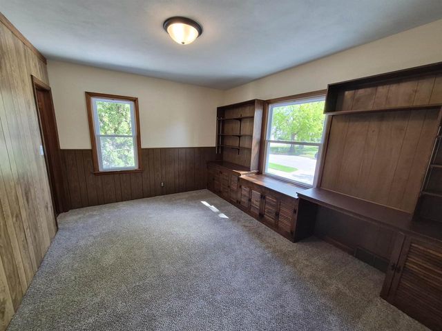 915 N Fremont Street, Janesville, WI 53545