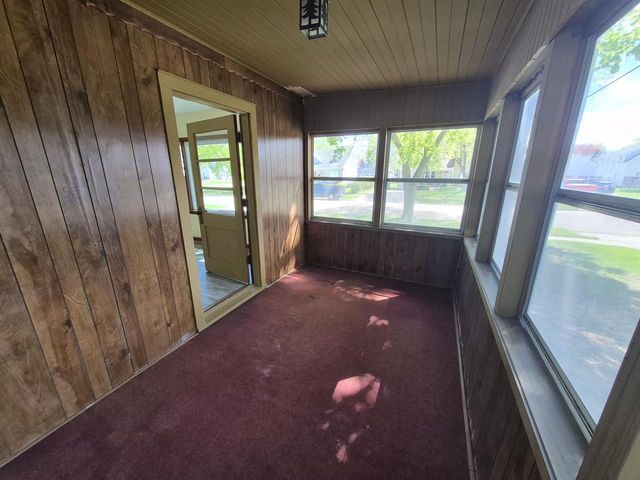 915 N Fremont Street, Janesville, WI 53545