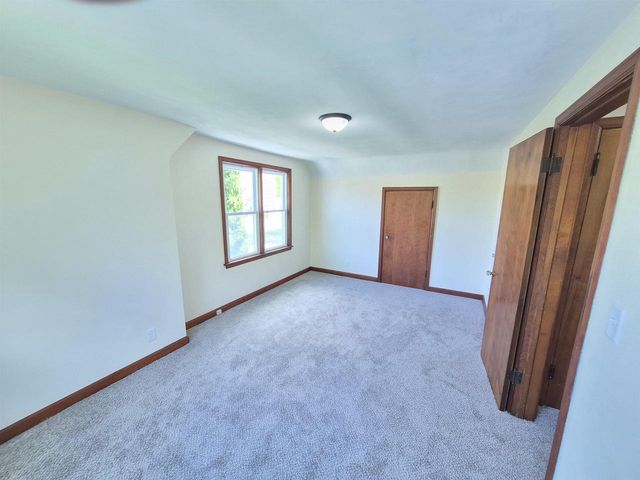 915 N Fremont Street, Janesville, WI 53545