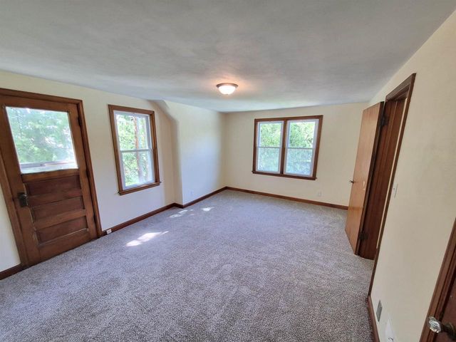 915 N Fremont Street, Janesville, WI 53545