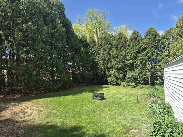 915 N Fremont Street, Janesville, WI 53545