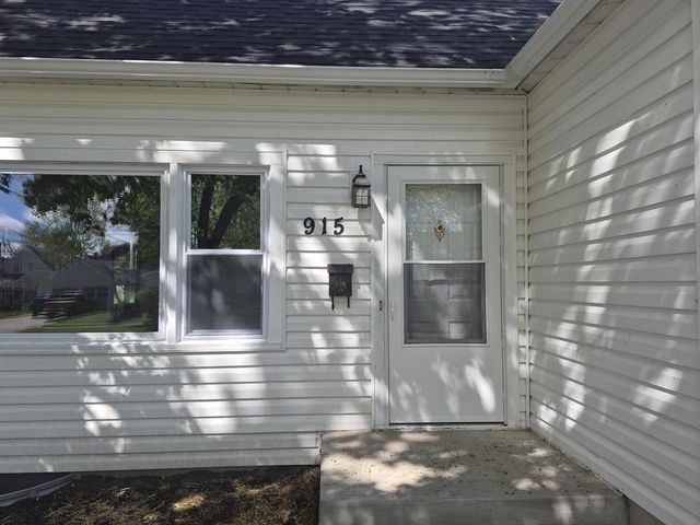 915 N Fremont Street, Janesville, WI 53545