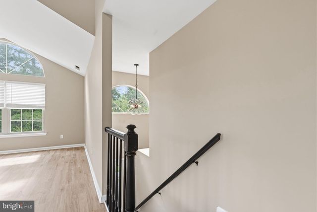 2104 BROOKHAVEN DR, Yardley, PA 19067