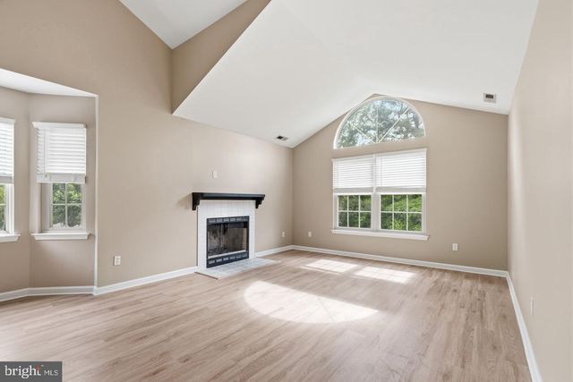 2104 BROOKHAVEN DR, Yardley, PA 19067