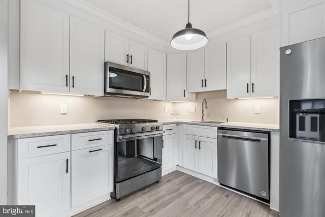 2104 BROOKHAVEN DR, Yardley, PA 19067