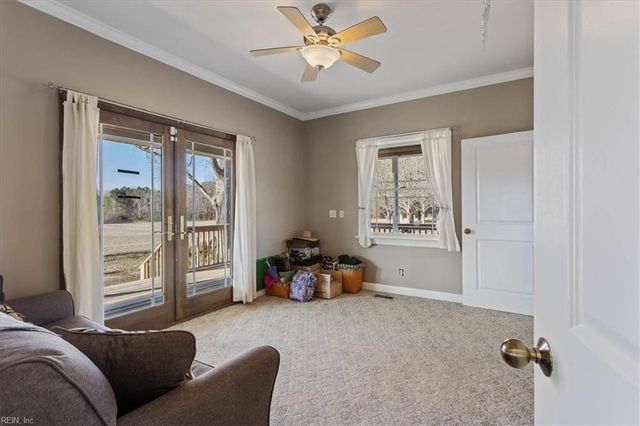 3008 New Design RD, Dendron, VA 23839