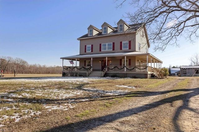 3008 New Design RD, Dendron, VA 23839