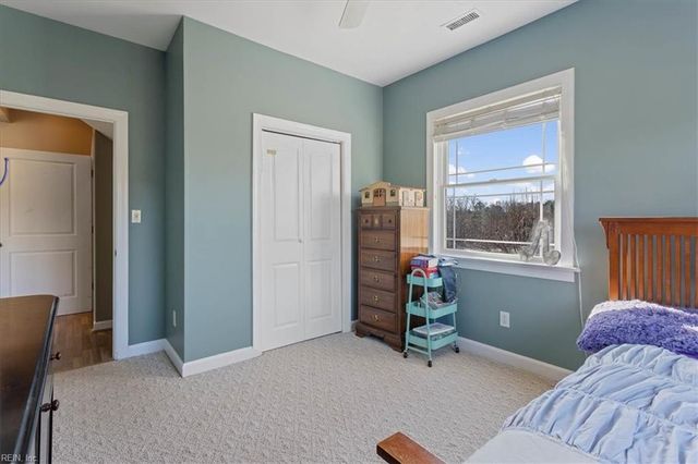 3008 New Design RD, Dendron, VA 23839