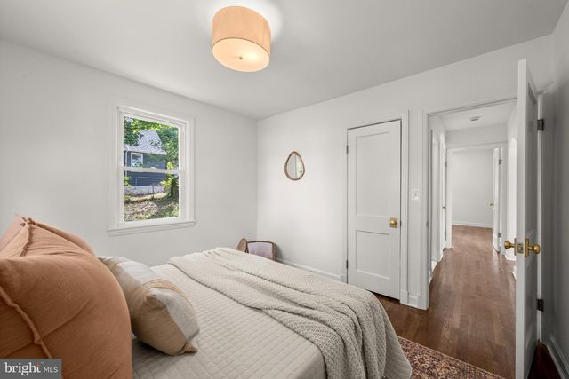 210 4TH AVE, Baltimore, MD 21227