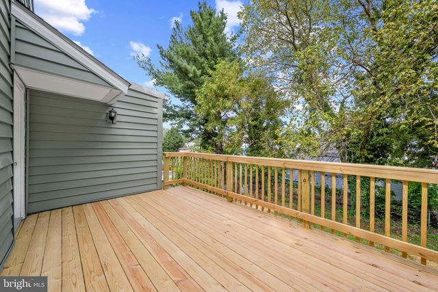 210 4TH AVE, Baltimore, MD 21227