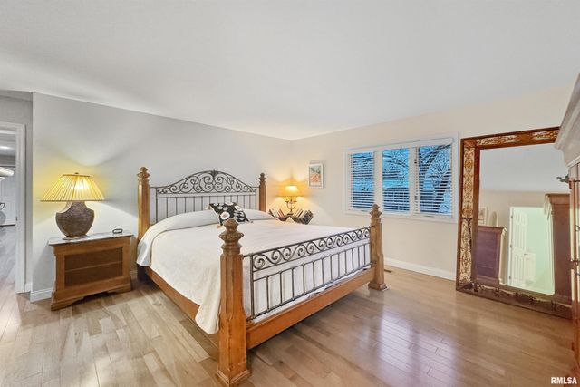 1102 TOTTENHAM Court, Washington, IL 61571