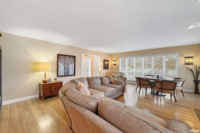 1102 TOTTENHAM Court, Washington, IL 61571