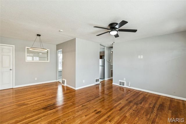 9863 Eastdell Drive, Dellwood, MO 63136