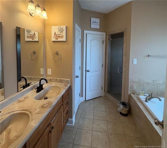 115 Dairy Court, Raeford, NC 28376
