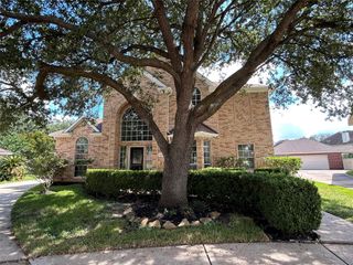 8230 Falling Water Court, Sugar Land, TX 77478