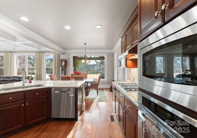 18504 Carnegie Overlook Boulevard, Davidson, NC 28036