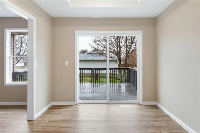 3234 S Christy Place, Springfield, MO 65807