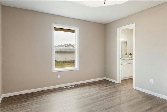 3234 S Christy Place, Springfield, MO 65807