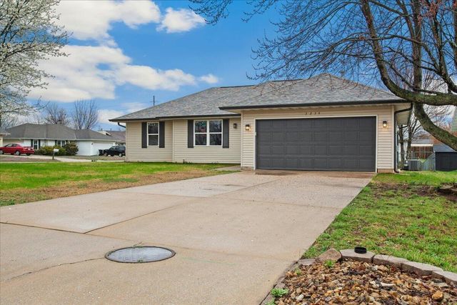 3234 S Christy Place, Springfield, MO 65807