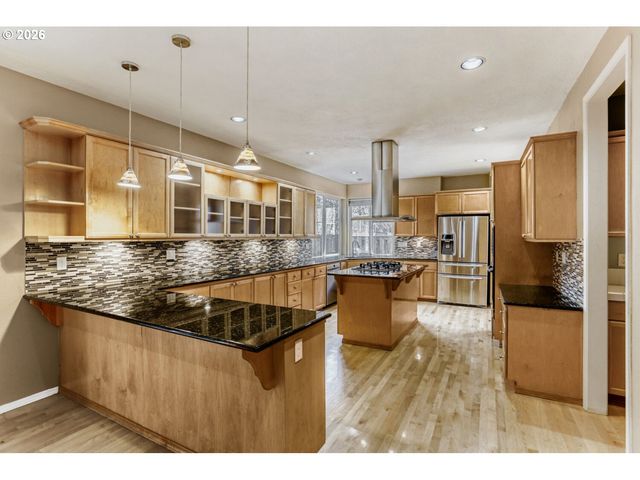 17022 Nw TUCSON St, Beaverton, OR 97006