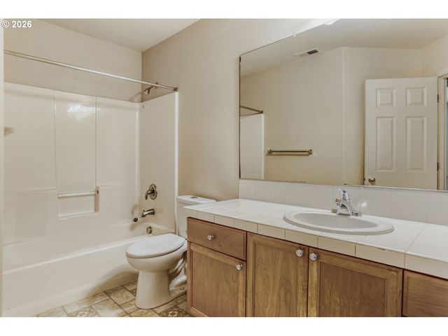 17022 Nw TUCSON St, Beaverton, OR 97006