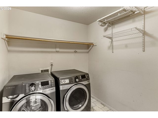 17022 Nw TUCSON St, Beaverton, OR 97006