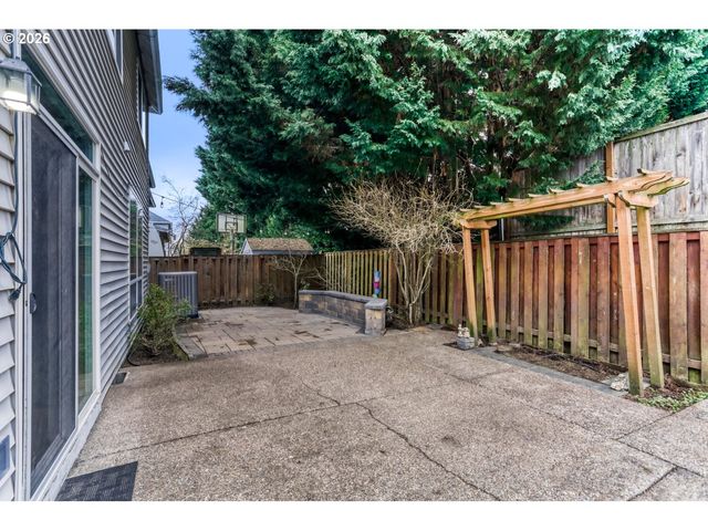 17022 Nw TUCSON St, Beaverton, OR 97006
