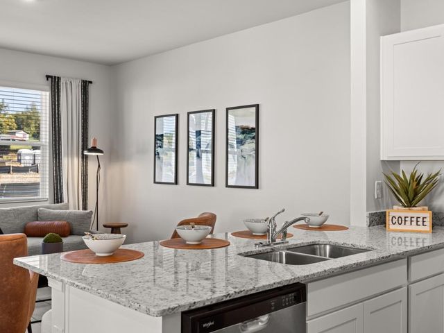 5972 Skylar Drive Drive 70, Atlanta, GA 30336