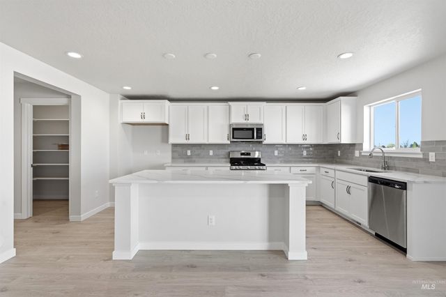 17606 Moon Ridge Pl, Nampa, ID 83687