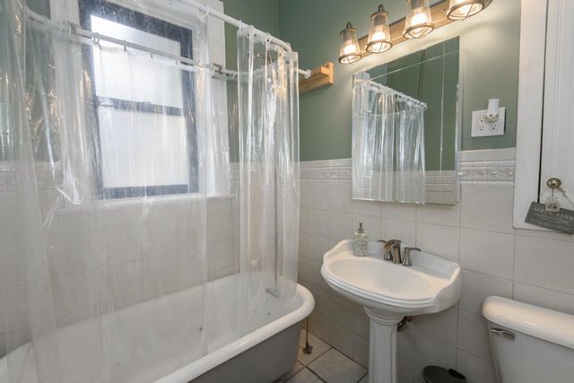 406 S 3rd STREET, Watertown, WI 53094