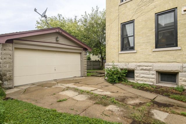 406 S 3rd STREET, Watertown, WI 53094