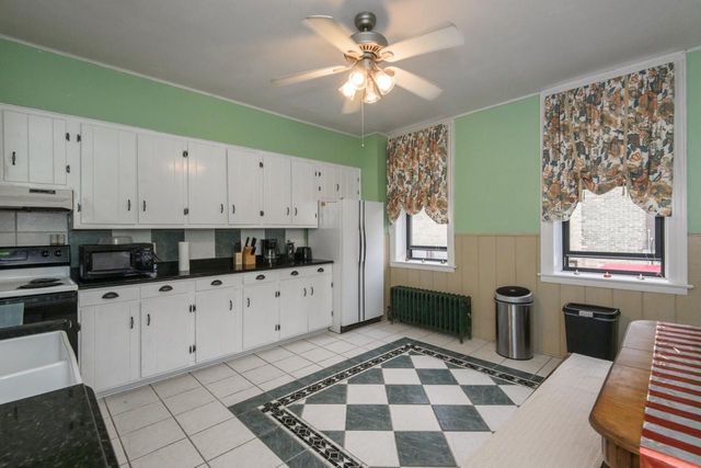 406 S 3rd STREET, Watertown, WI 53094