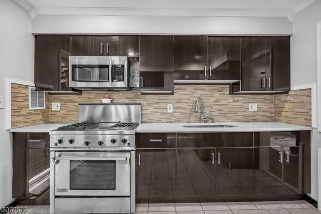 416 Magnolia Ave, Pompton Lakes Boro, NJ 07442