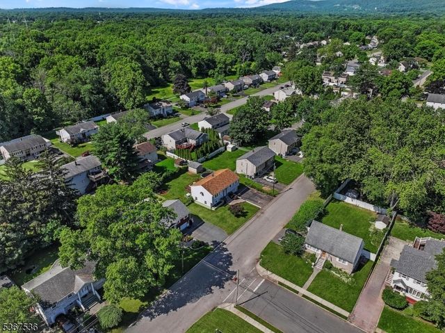 416 Magnolia Ave, Pompton Lakes Boro, NJ 07442