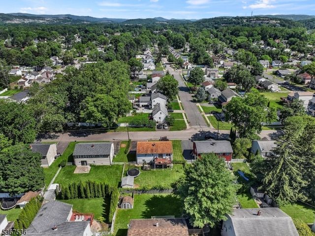416 Magnolia Ave, Pompton Lakes Boro, NJ 07442