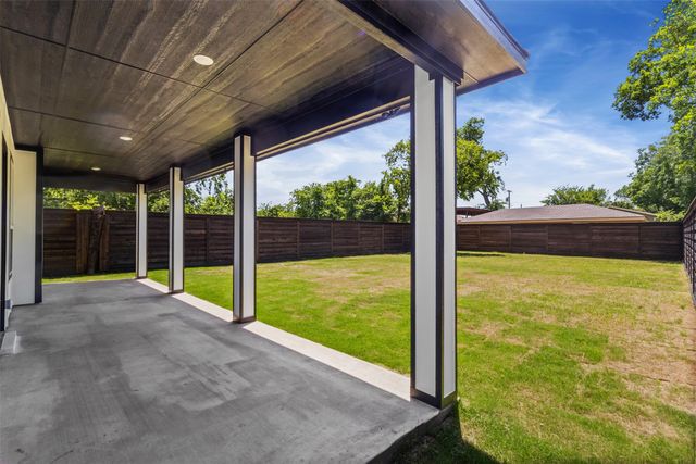 613 N Dwight Avenue, Dallas, TX 75211