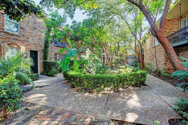 2503 Mccue Road 4, Houston, TX 77056