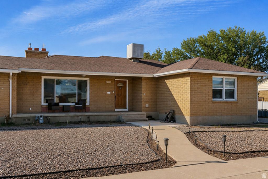 5185 S 2100 W, Roy, UT 84067