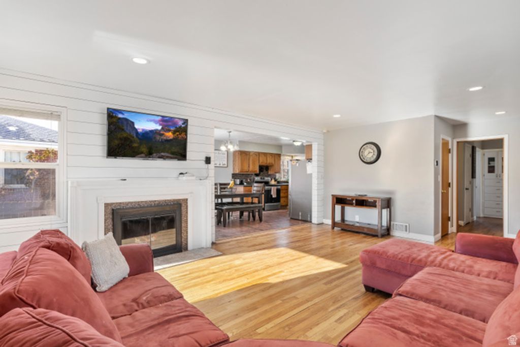 5185 S 2100 W, Roy, UT 84067 — photo 3