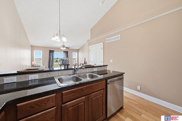 3132 King Ridge Boulevard, Lincoln, NE 68504
