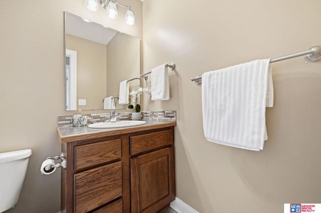 3132 King Ridge Boulevard, Lincoln, NE 68504