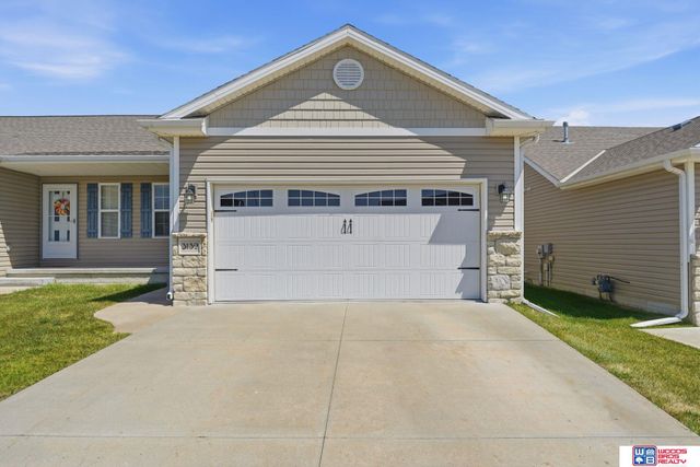 3132 King Ridge Boulevard, Lincoln, NE 68504