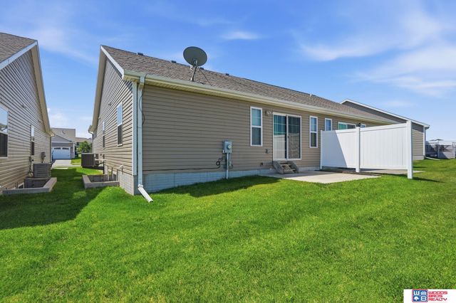 3132 King Ridge Boulevard, Lincoln, NE 68504
