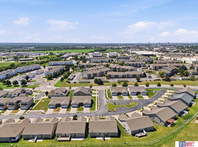 3132 King Ridge Boulevard, Lincoln, NE 68504