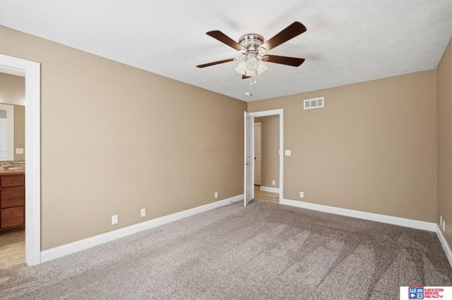 3132 King Ridge Boulevard, Lincoln, NE 68504