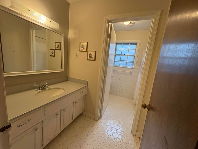 5459 KNIGHT ARNOLD RD, Memphis, TN 38115