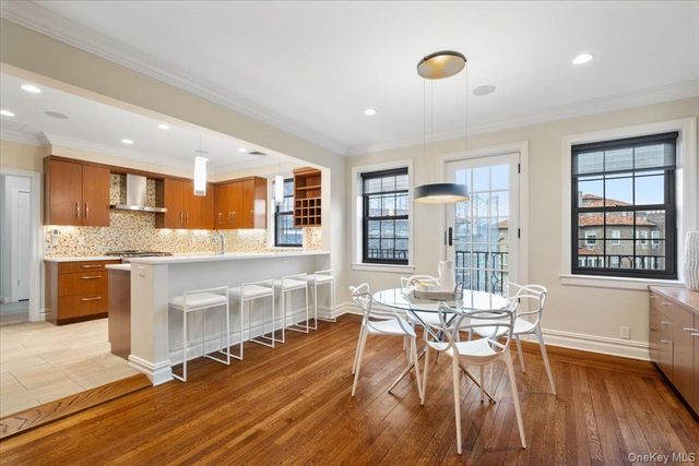 14 N Chatsworth Avenue 7H, Larchmont, NY 10538