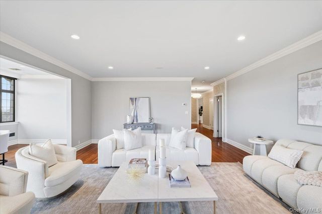 14 N Chatsworth Avenue 7H, Larchmont, NY 10538