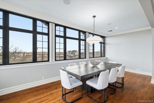 14 N Chatsworth Avenue 7H, Larchmont, NY 10538